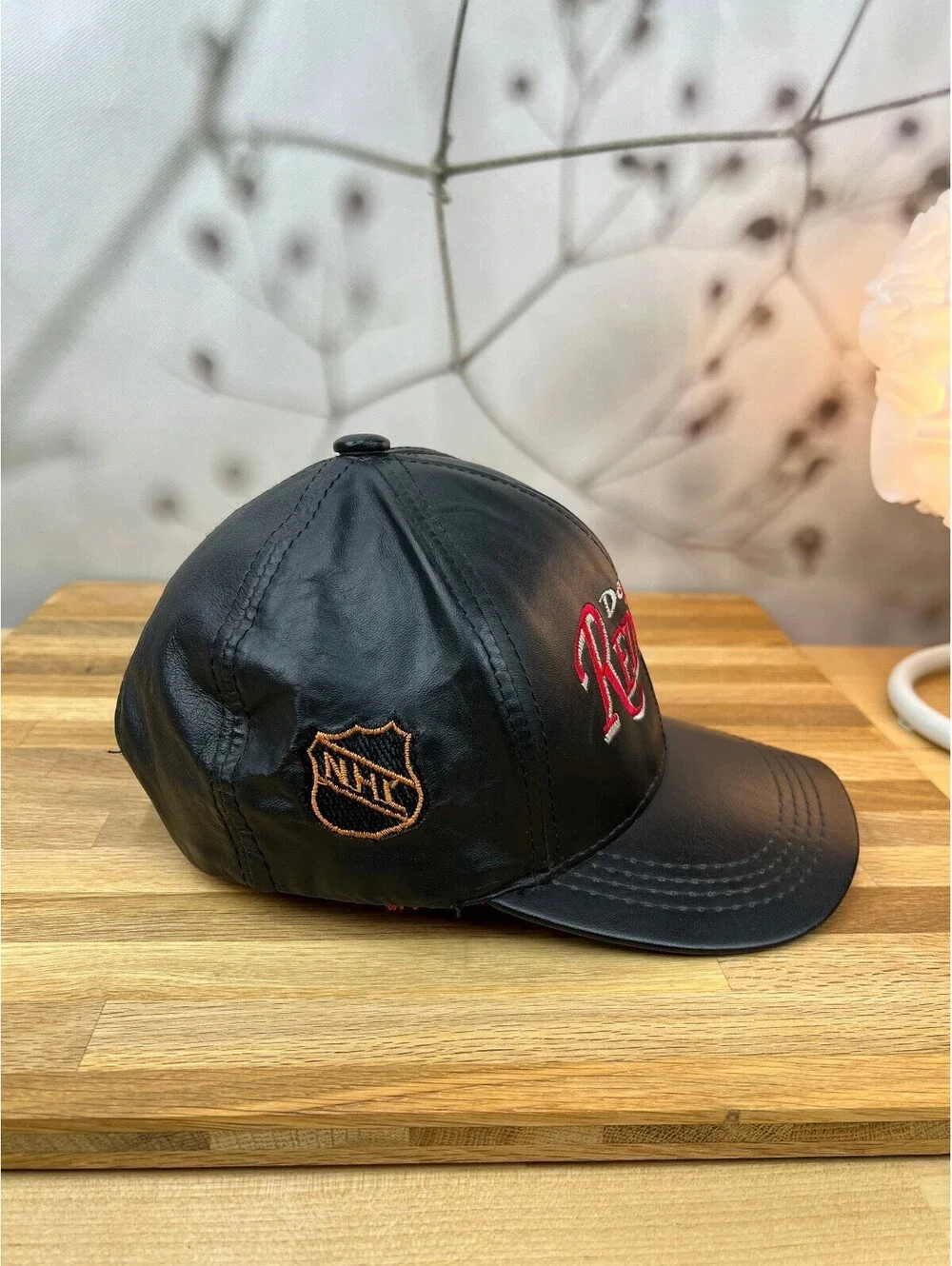 Vintage Detroit Red Wing black Leather Embroidered